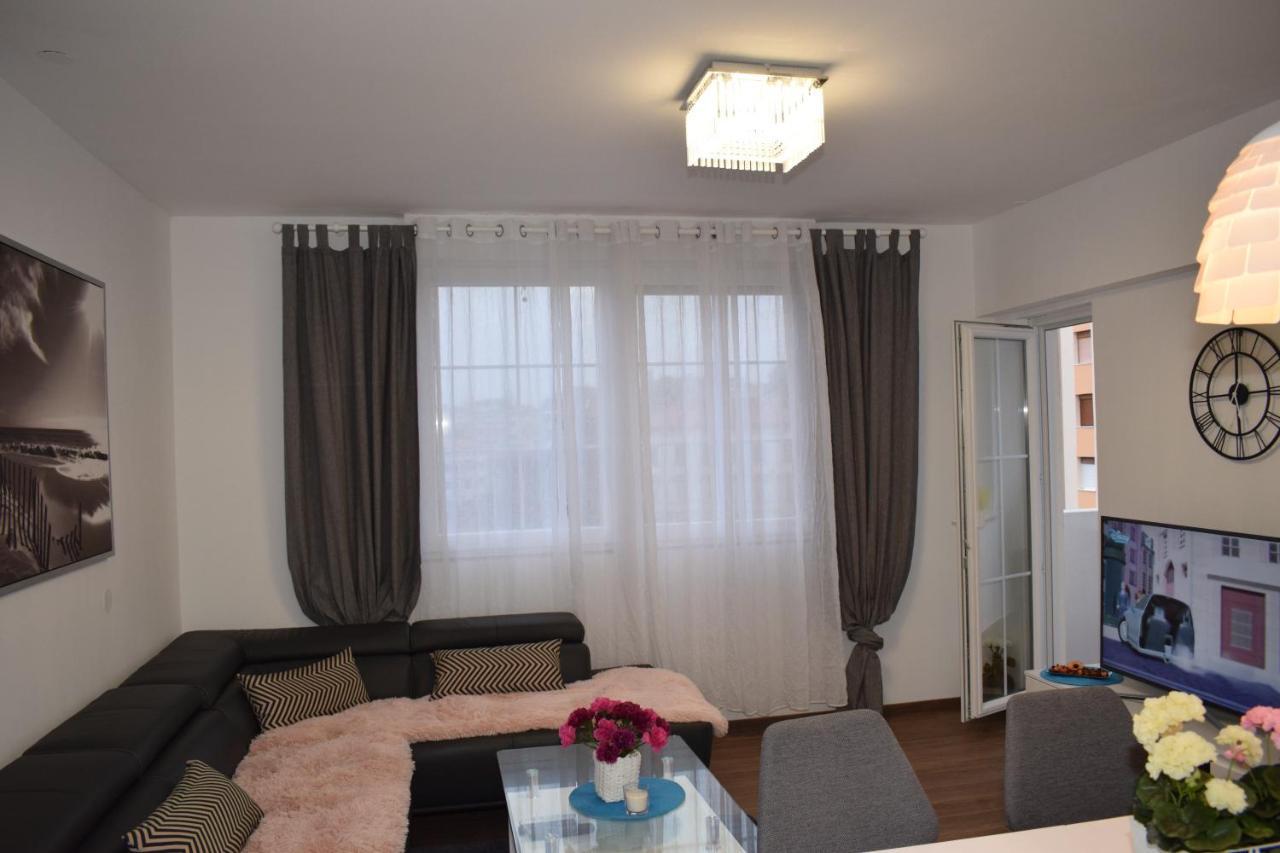 Apartment Trixi 普拉 外观 照片