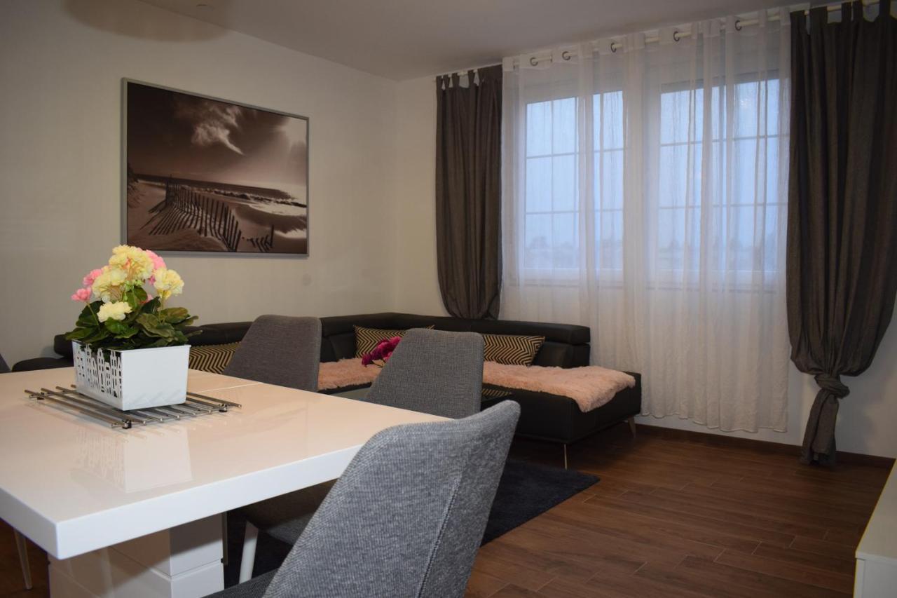 Apartment Trixi 普拉 外观 照片